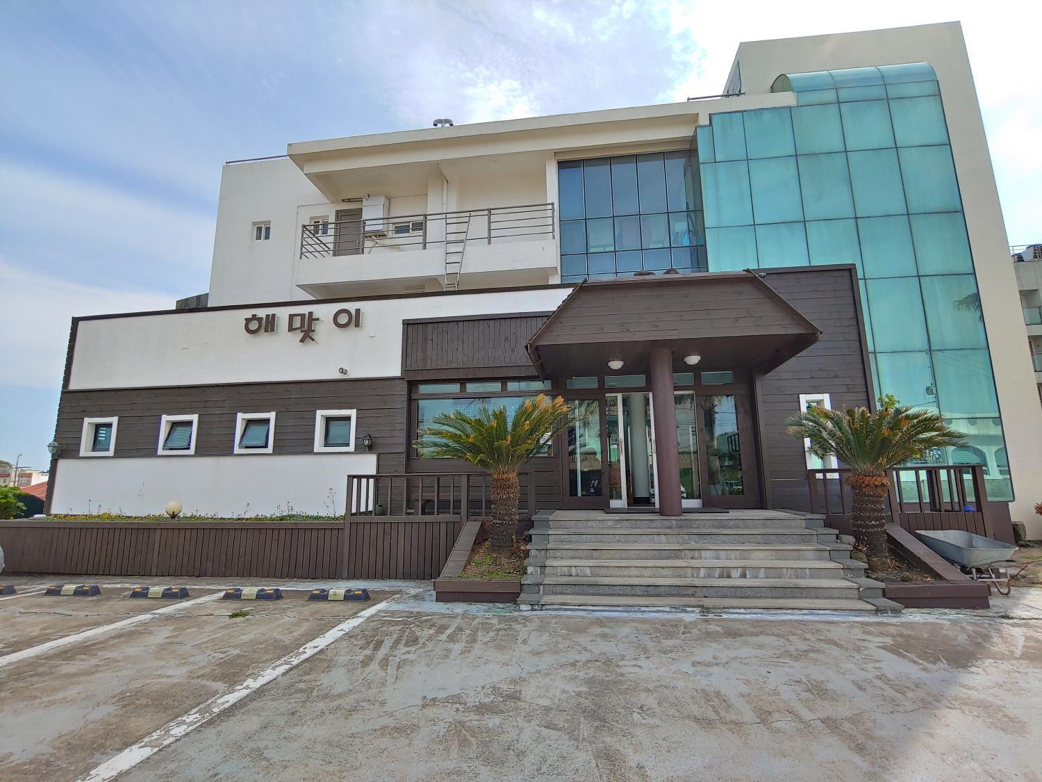Seongsan Sunrise Pension Сеогвипо Екстериор снимка